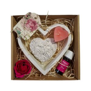 Belső Béke kézműves ajándékcsomag Jóga illóolajjal és szív alakú tállal – VITALUX meditációs női wellness box