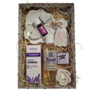 Levendulás luxus kényeztető csomag – kézkrém, tusfürdő, illóolaj és kézműves kerámia kiegészítők